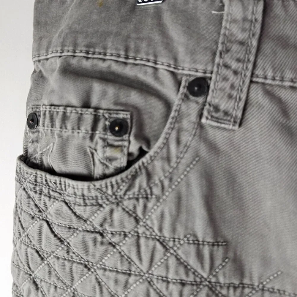 True Religion Dean Geo Quilted Gray Chino Straight Leg Jeans Pants Size 32 Taper